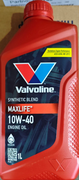 Масло мотор. 10W40 Valvoline MAXLIFE SN/CF A3/B4 пластик (1 л.) 1*12 шт. Масло мотор. 10W40 Valvoline MAXLIFE SN/CF A3/B4 пластик (1 л.) 1*12 шт.